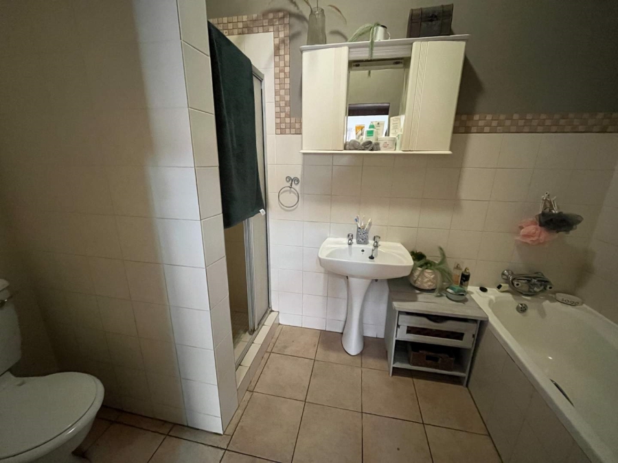 4 Bedroom Property for Sale in Middelpos Northern Cape